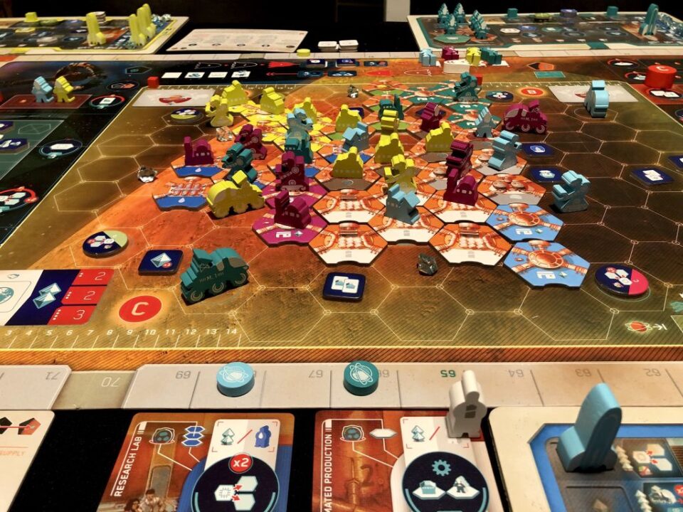 On Mars - Four player game after last round. - Credit: Hipopotam