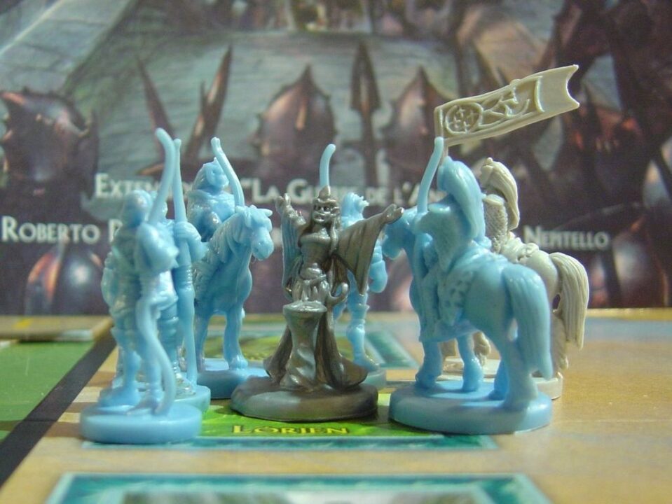 War of the Ring - Elven troops rally around Galadriel speech during the siege of Lorien by Sauron's armies - Credit: aquilonien