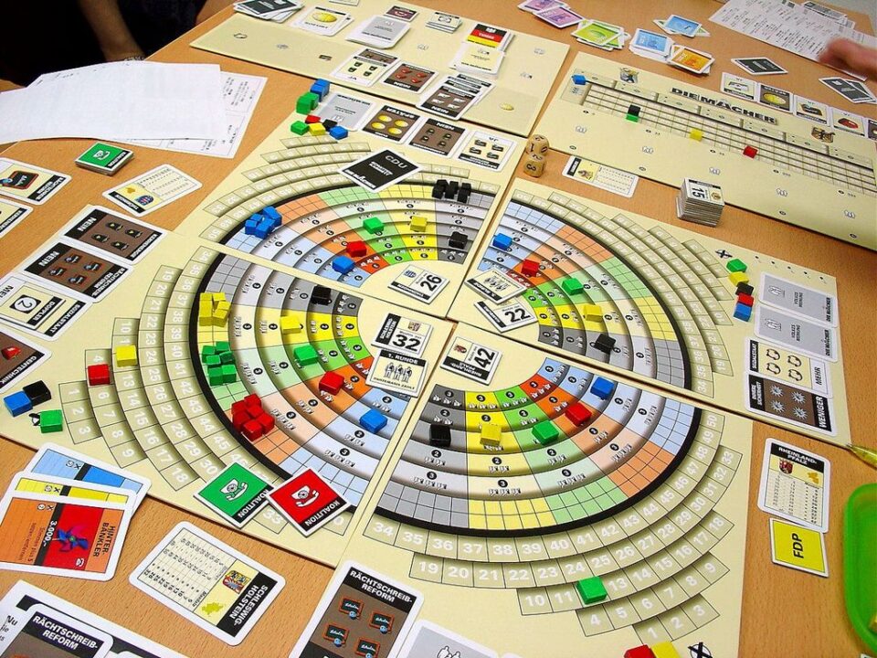 Die Macher - This photo was taken at my game room on September 20, 2004, where I played my first game of Die Macher (Moskito edition) with my friends.
 - Credit: moonblogger