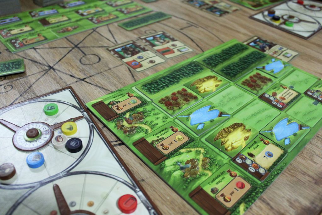 Glass Road - The two player game goes flying! - Credit: aldoojeda