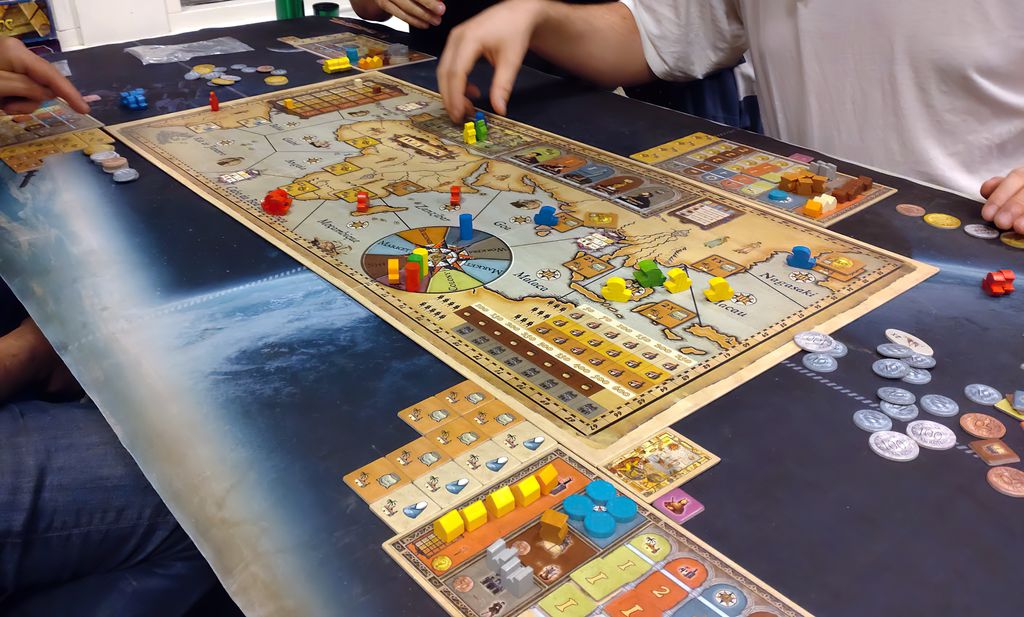 Navegador - Navegador. 4 players. First time playing. Just before scoring. Points were 80-96-97-111. I don't remember who got what, but I was green and didn't win. - Credit: Nilssonius