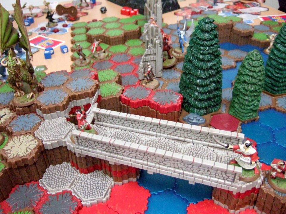 Heroscape Master Set: Rise of the Valkyrie - Pincer attack. - Credit: moonblogger