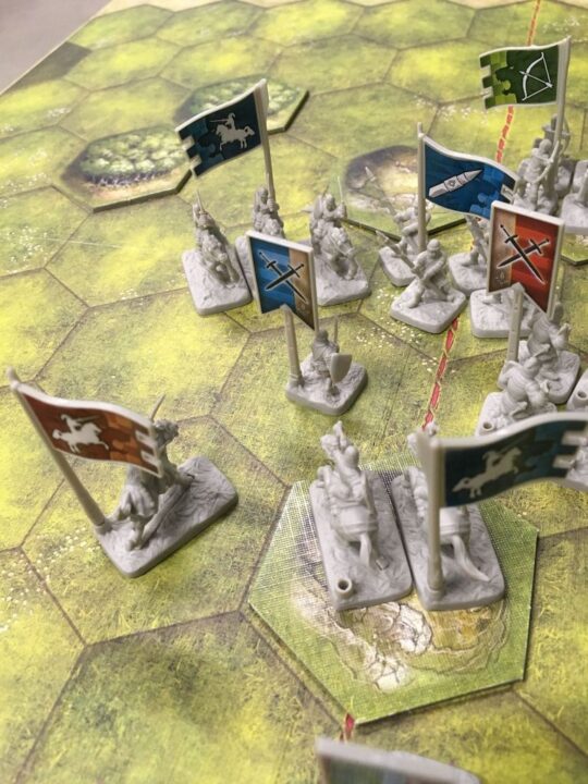 BattleLore - A French infantryman is surrounded  in the Battle of Potiers. Dead, he will give the English army it’s sixth flag and the victory - Credit: montrealmovil