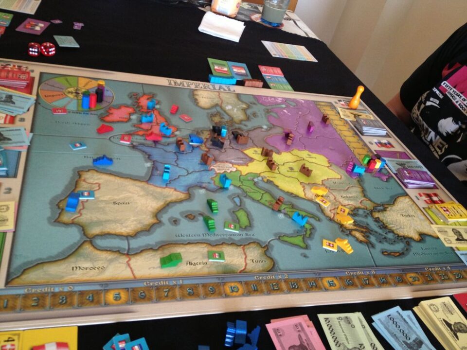 Imperial - First moves at the beginning of the game. - Credit: Morillas