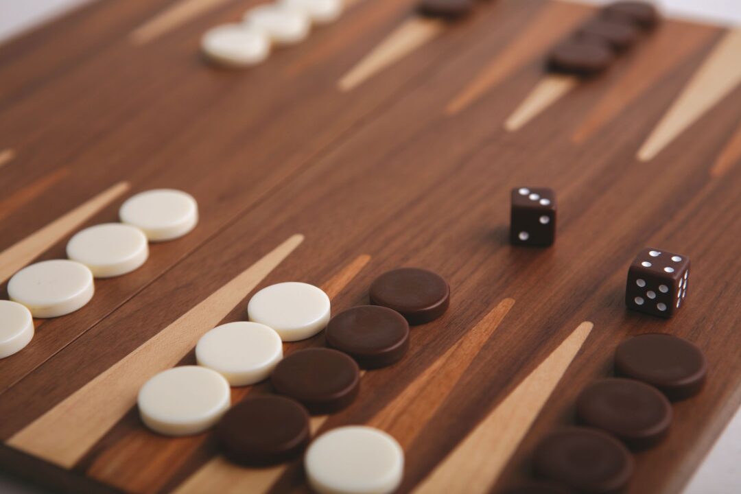 Backgammon cover