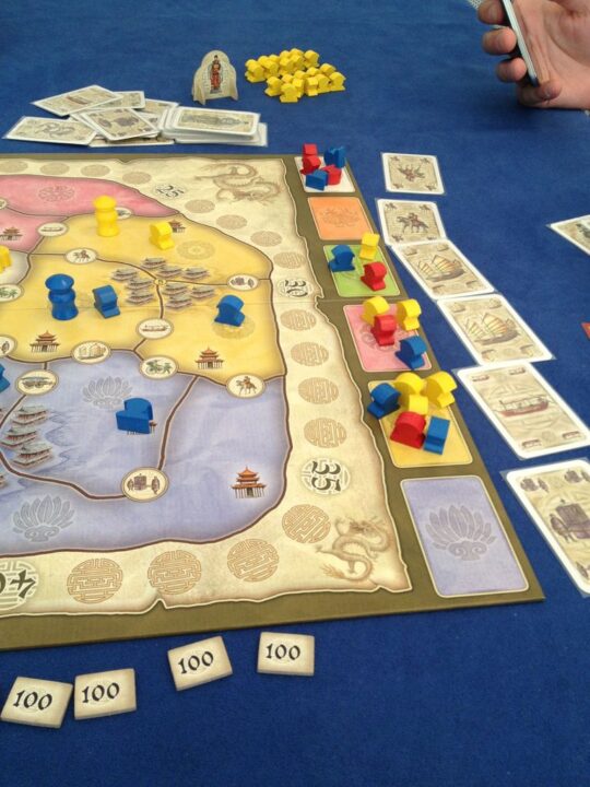 Ming Dynasty - After placing family members in the province spaces  - Credit: Morillas