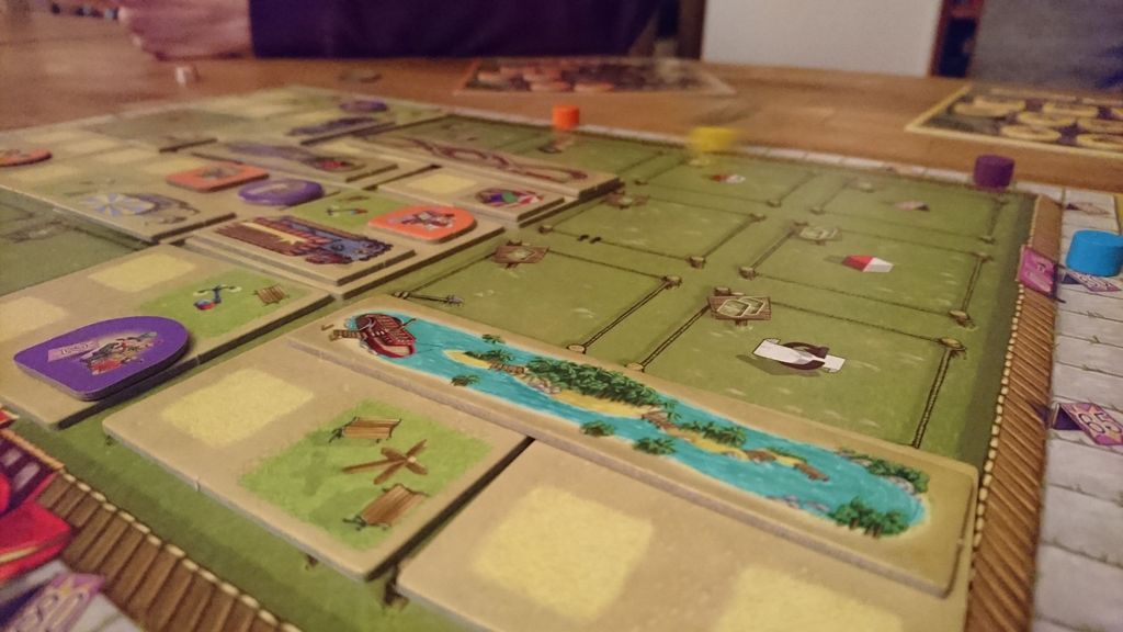 Coney Island - Blue is in the lead! The more I play this, the more fun it becomes ^^ - Credit: fotland89