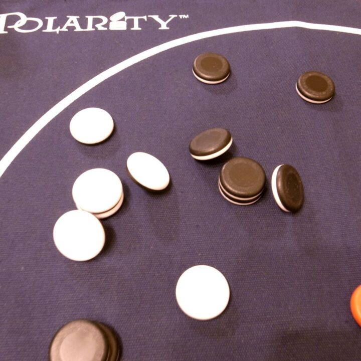 Polarity - Navy version - Credit: zasshu