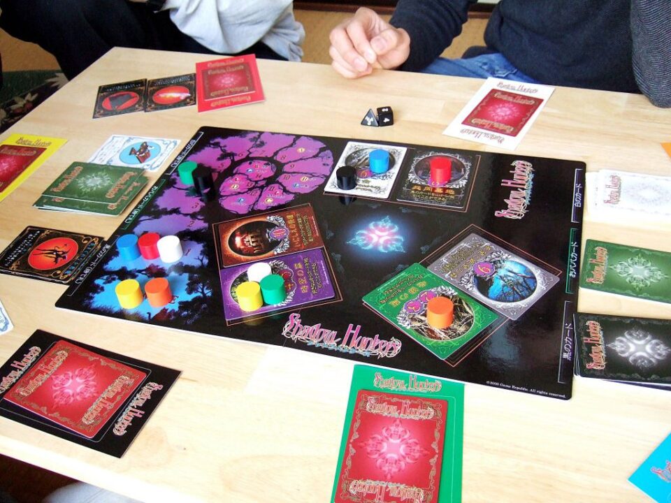 Shadow Hunters - On March 11, 2006, I played Shadow Hunters with my friends. - Credit: moonblogger