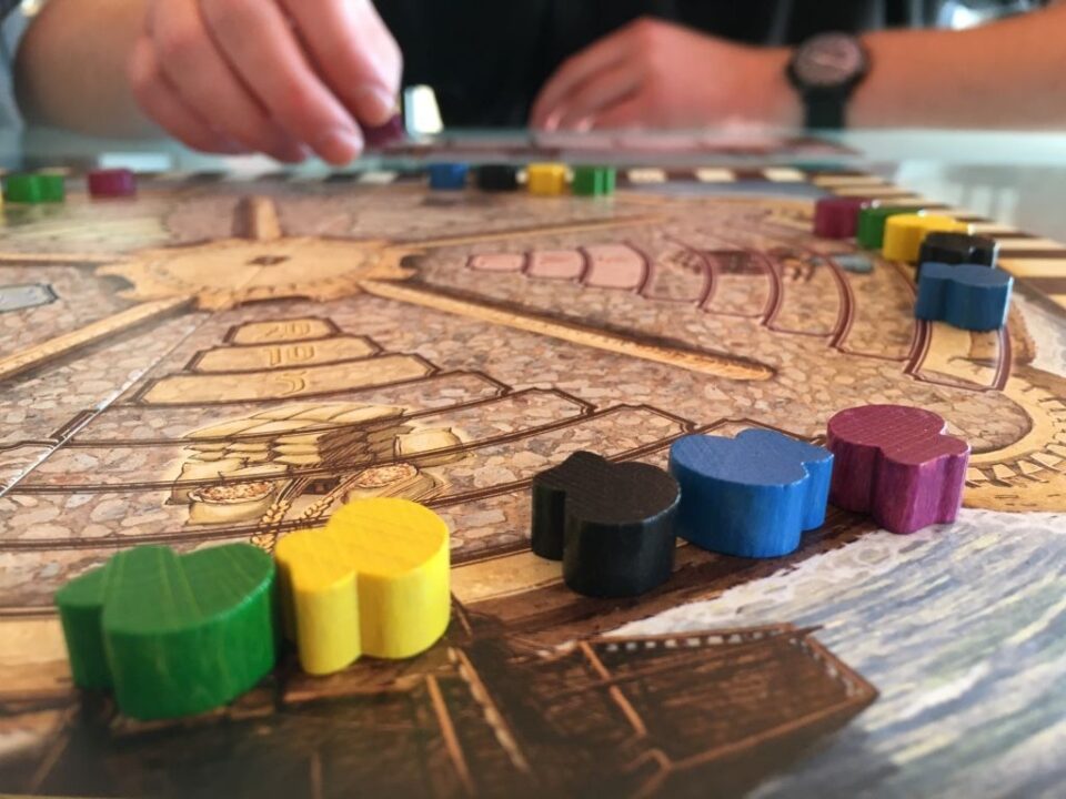 Medici - Table close up - Credit: zgabor